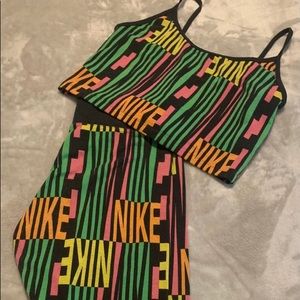 Nike woman’s set crop top and mid length leggings